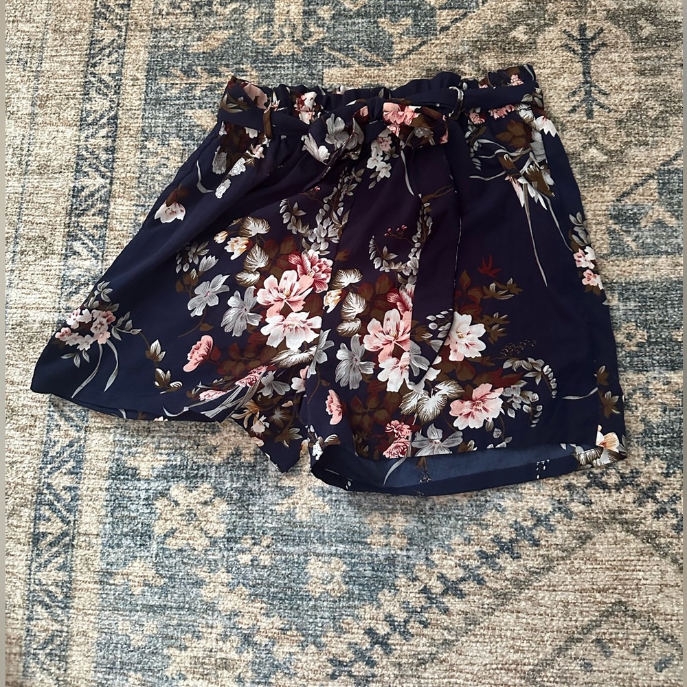 Floral Navy Women's Shorts